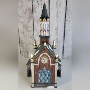 Grandeur Noel Victorian Village Cathedral Church Christmas 2000 Snowy Replace